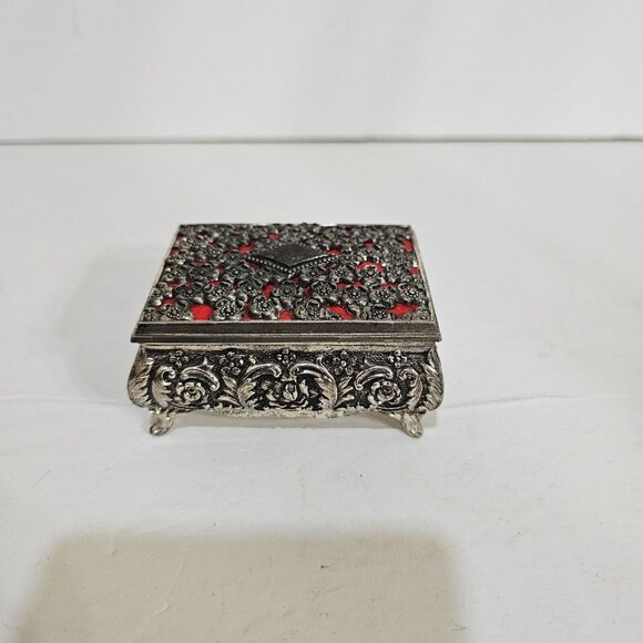 Vintage Etched Silver Tone Trinket/Jewelry Box with 4 Legs - Elegant Design - Picture 1 of 6
